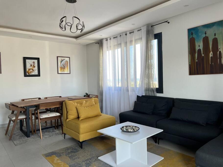 Superb Urban Oasis In Almadies